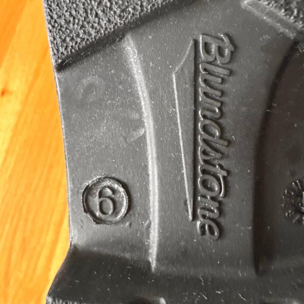 Blundstone Black Leather Lace-Up Ankle Boots - Picture 11 of 12